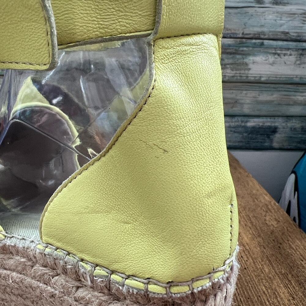 Free People Coast Platform Sandal in Sunny Lime
Leather - Picture 12 of 16